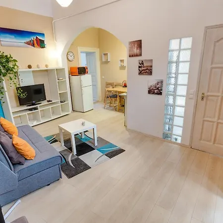 Hi-bp Origo Apartmán *